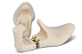 NATURAL LIME WOOD BOOT TREE - R E Tricker Ltd